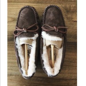 UGG dakota moccasin slippers